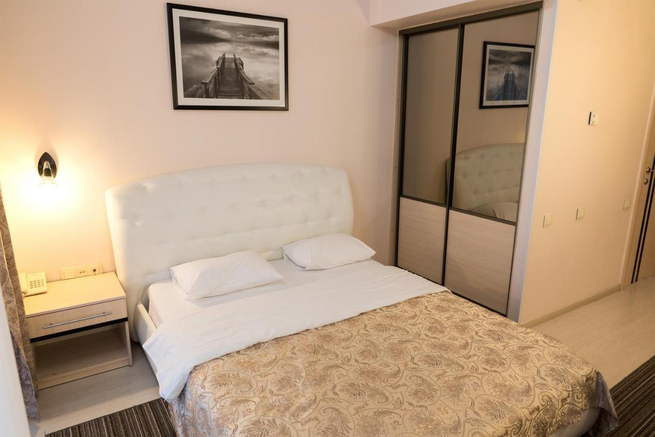 Staybridge Mini-Hotel In Most City Panoramic River View Dnepropetrovsk Exterior foto